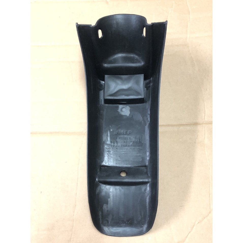 Đuôi vè sau xe Magic, Magic S mã M36, M37