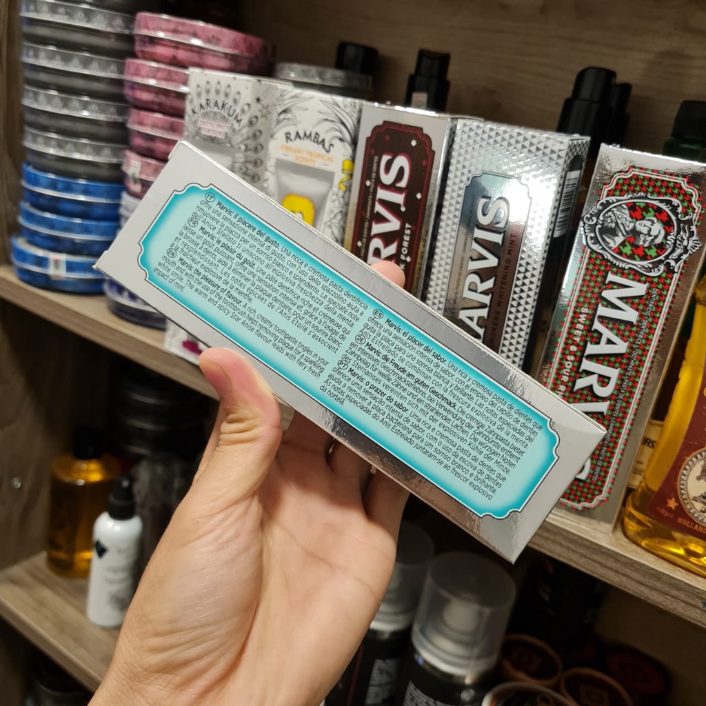 Kem đánh răng Marvis Anise Mint 85ml  - Hương vị cay của sao hồi kết hợp bạc hà.