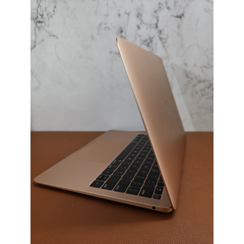 MacBook Air Retina 13 inch 2019 (Used - Like new)