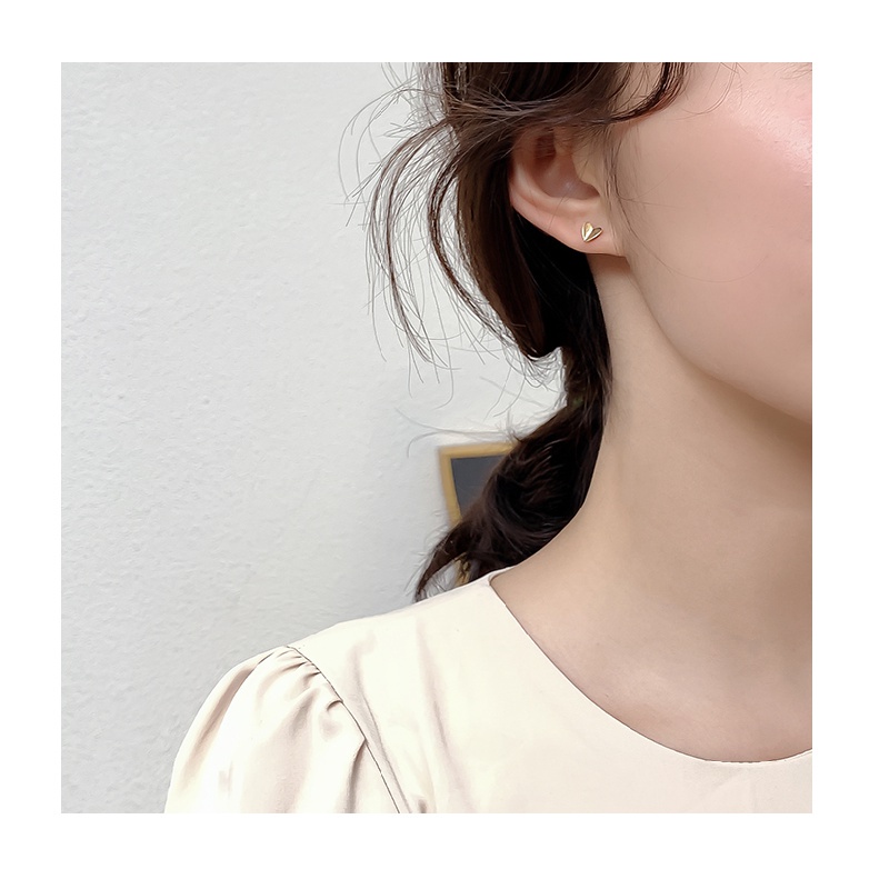 Bông tai hình trái tim đơn giản thanh lịch