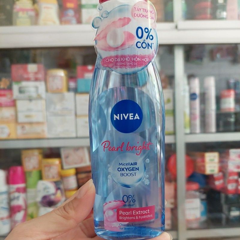 NƯỚC TẨY TRANG CHO DA KHÔ, DA HỖN HỢP NIVEA 200ML, CHỨA TINH CHẤT NGỌC TRAI SÁNG DA DƯỠNG DA