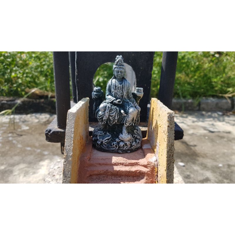 Tượng quan âm ngồi đài sen