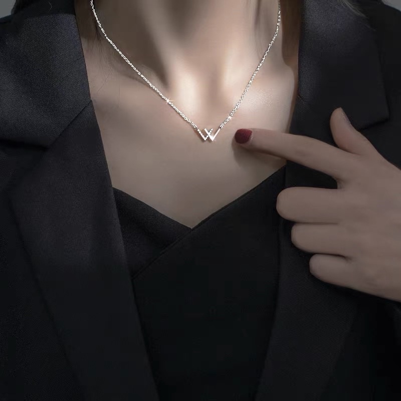 Vòng cổ bạc nữ DaLiA Jewelry dây chuyền chữ cái W thanh xiên cá tính thu hút ánh nhìn