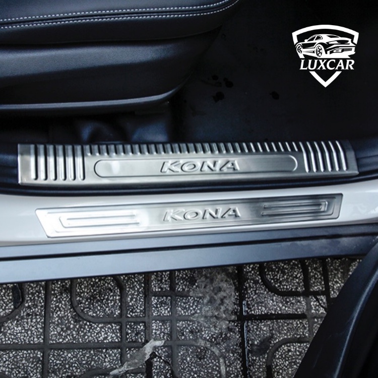 Ốp bậc cửa xe HYUNDAI KONA | LUXCAR chất liệu INOX-TITAN cao cấp