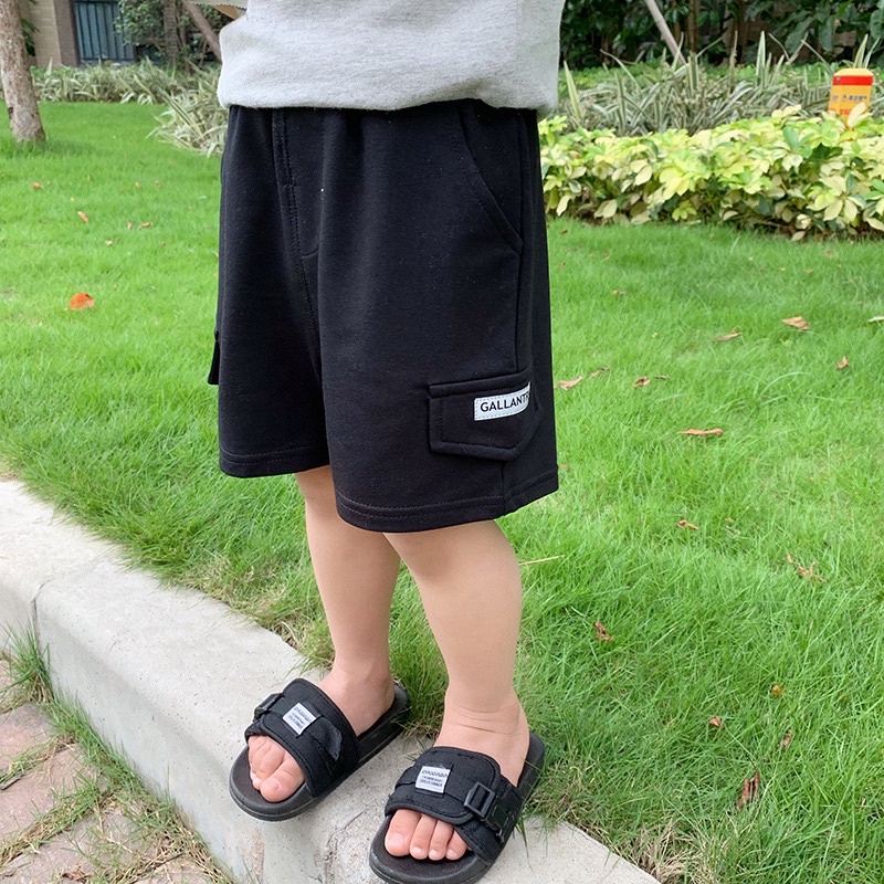 Quần đùi bé trai chất cotton Royal Kids