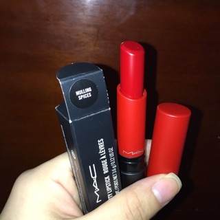 SON MAC LIPTENSITY LIPSTICK ROUGE À LÈVRES.