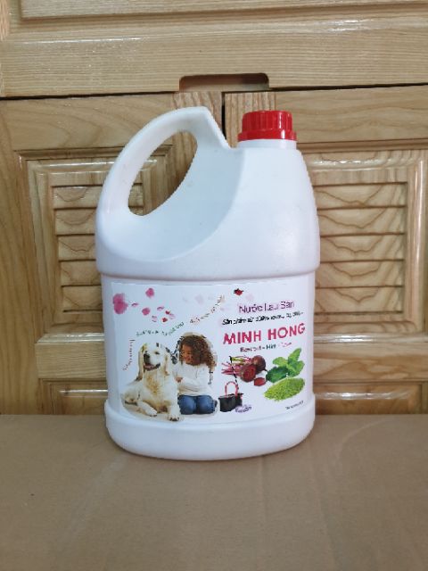 Nước Lau sàn khử mùi 100% từ vỏ rau củ Minh Hồng 4,2L