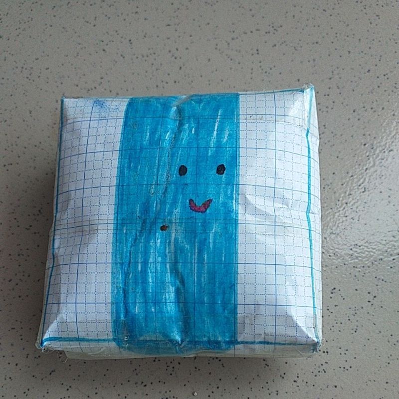 Squishy giấy hình xúc xích