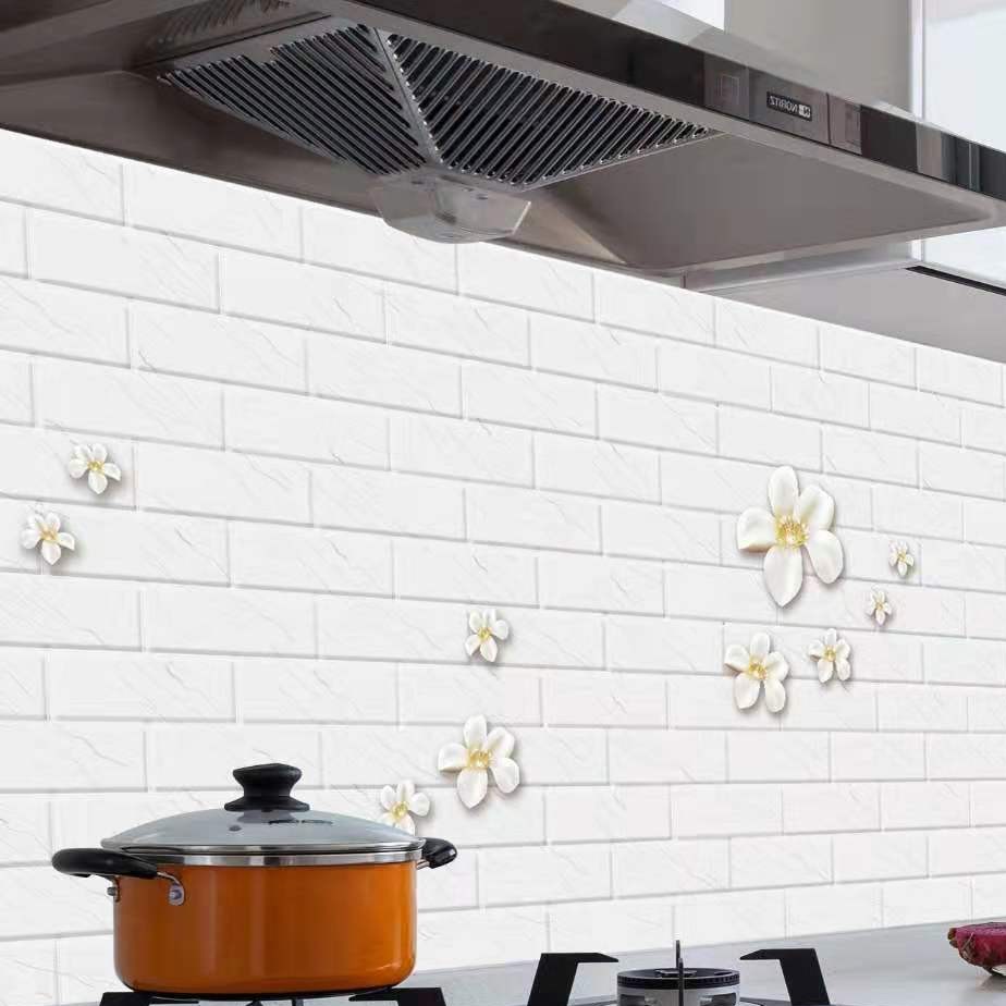 1 mét dán bếp cách nhiệt gạch trắng hoa sứ khổ 60cm keo sẵn
