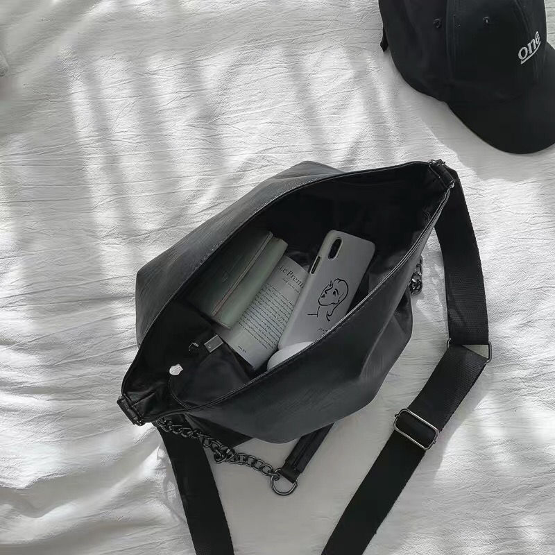 Túi đeo chéo dây rút thời trang nữ tính