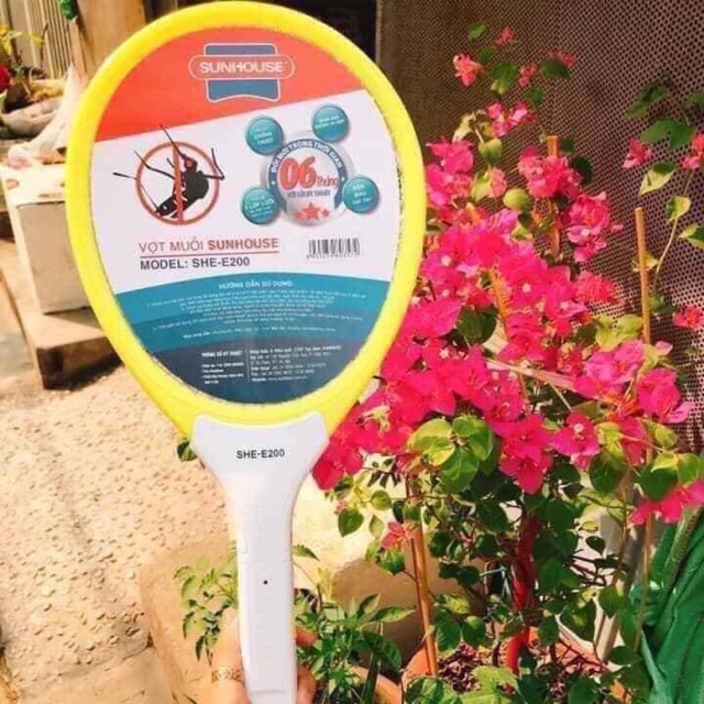 Vợt Muỗi Sunhouse SHE-E200 Vợt Bắt Muỗi Tích Hợp Đèn Báo Sạc Tiện Dụng