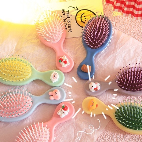 Lược Chải Tóc Xoăn Matxa Da Đầu Đính Charm Dễ Thương