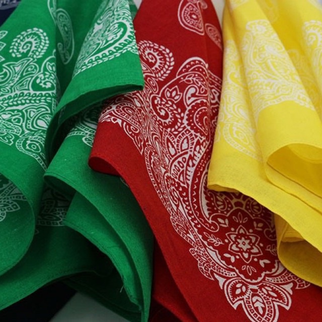 Khăn bandana hoa văn đối xứng size 55x55cm