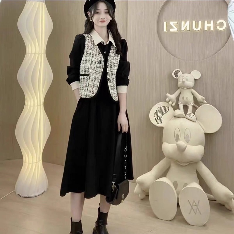 Set váy nhung tăm xoè kèm áo khoác gile dạ tweed vintage