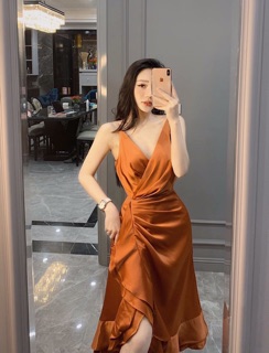 Váy lụa hai dây đuôi cá
