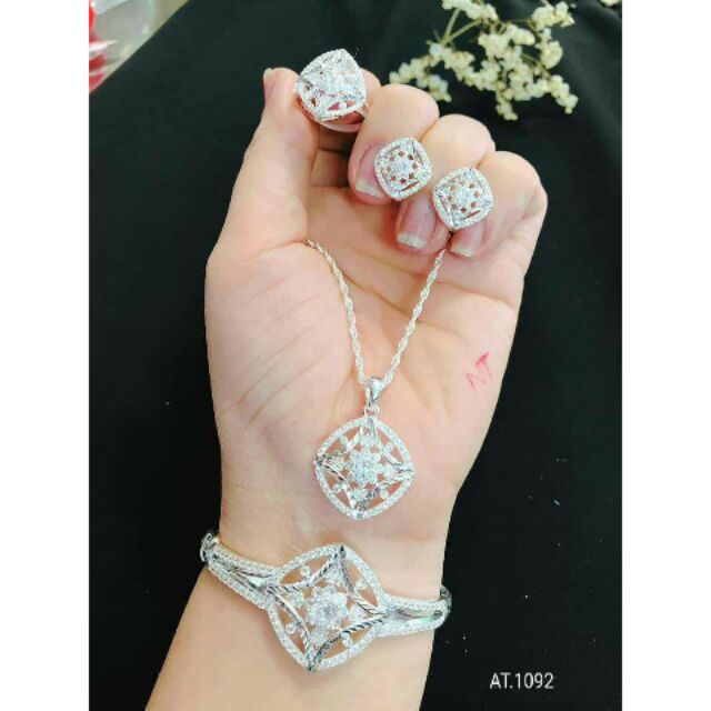 Trang sức bộ cao cấp