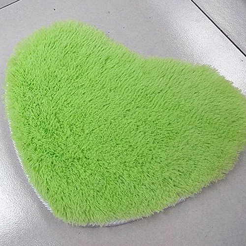 Thảm chống trượt hình trái tim bằng cao su và lông giả dành cho phòng khách