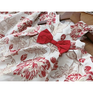 V54 - Váy gấm hoa đỏ chỉ vàng