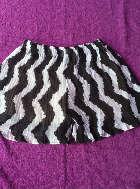 Quần dập ly xinh xắn | BigBuy360 - bigbuy360.vn