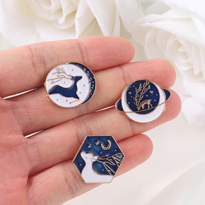Ghim cài áo Qihe Jewelry hình mặt trăng/ngôi sao/tuần lộc phong cách giáng sinh 3 kiểu dáng dễ thương khác nhau