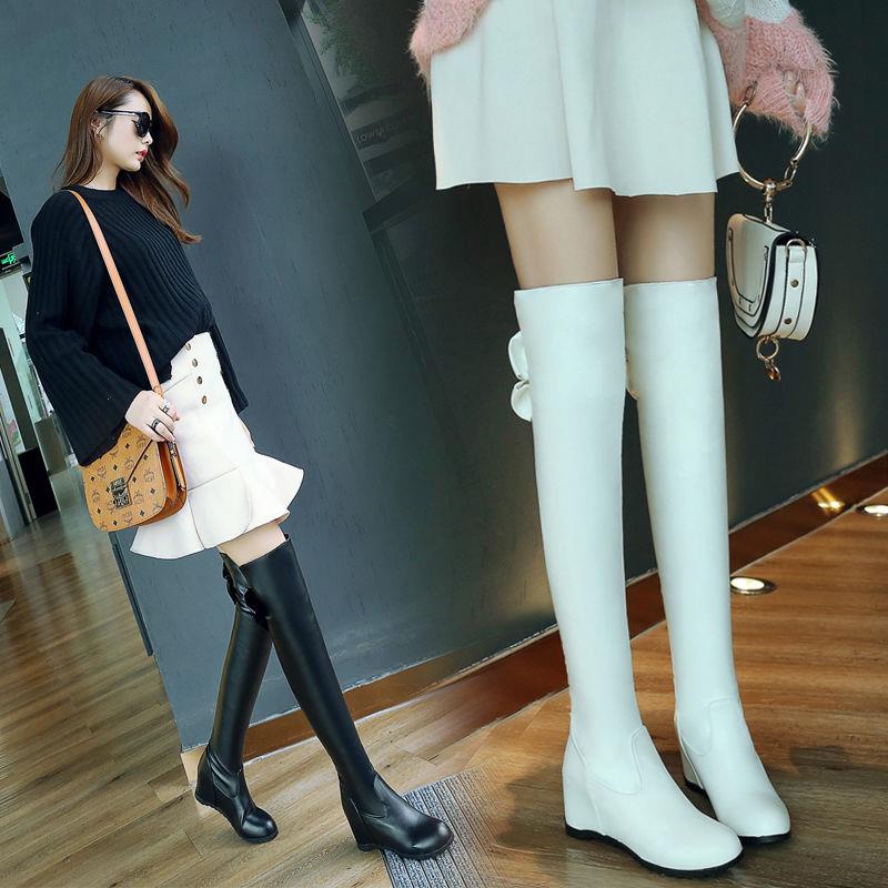 Giày Bốt Thu Đông Màu Trắng Thắt Nơ Dài Qua Gối Mỏng Cỡ Lớn Cho Nữ