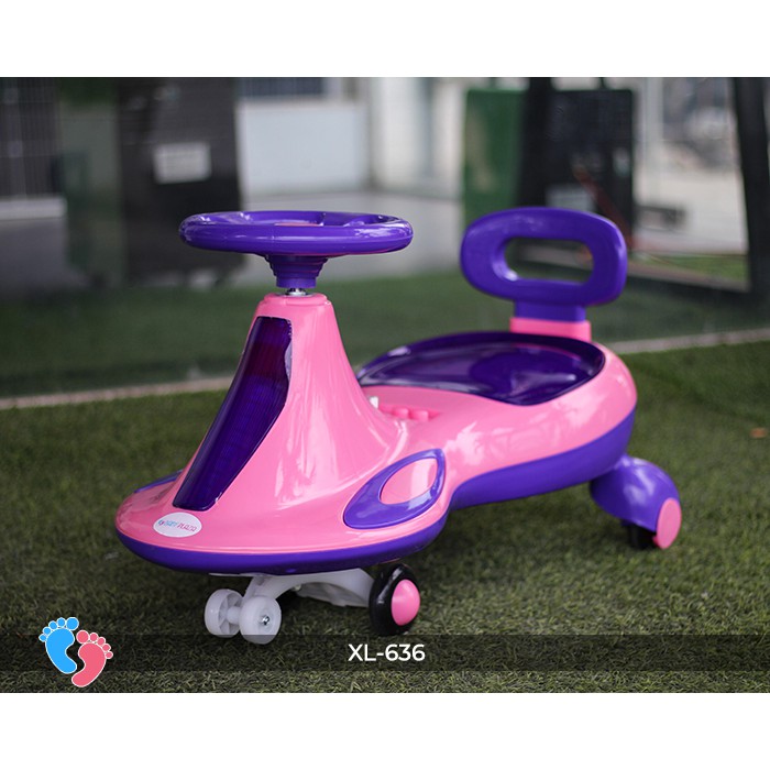 Xe lắc tay cho trẻ em BABY PLAZA XL636