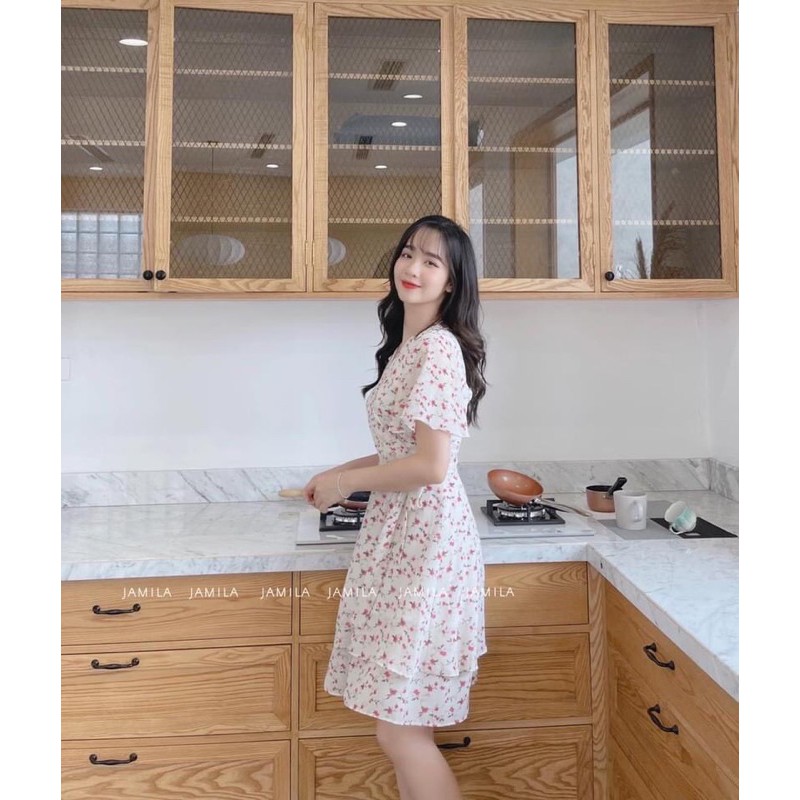 VNU303 - VÁY HOA HỒNG NHÍ CỔ V XẾP TẦNG NƠ EO | BigBuy360 - bigbuy360.vn