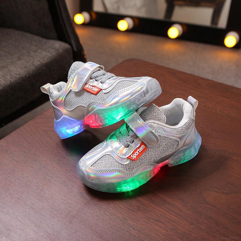 Giày Sneaker Đế Gắn Đèn Led Cho Bé Trai