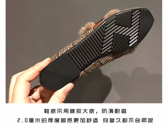 Giày kẻ mix lông lót cả lông luôn, chất lừ luôn nha các bạn ơi 😍 lên chân sang chảnh lắm ạ, full size 35-39 nha các bạn | BigBuy360 - bigbuy360.vn