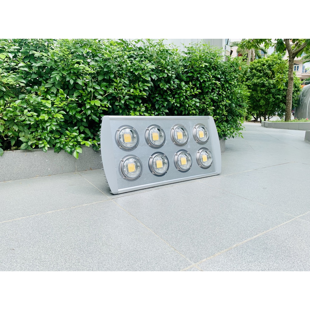 Đèn pha điện philip cao cấp chuyên công trình sân bóng tàu thuyền chuẩn công suất 400w ip 67