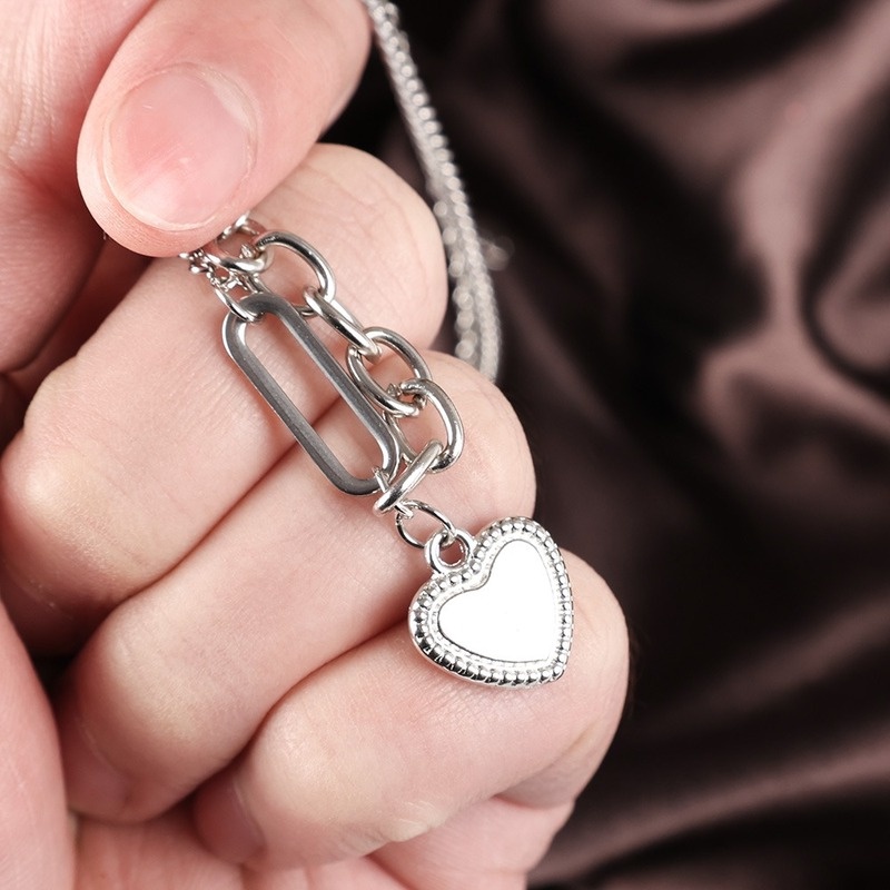 1 Vòng cổ Hợp Kim Mặt Trái Tim Đơn Giản Phong Cách Hàn Quốc Cho Nữ