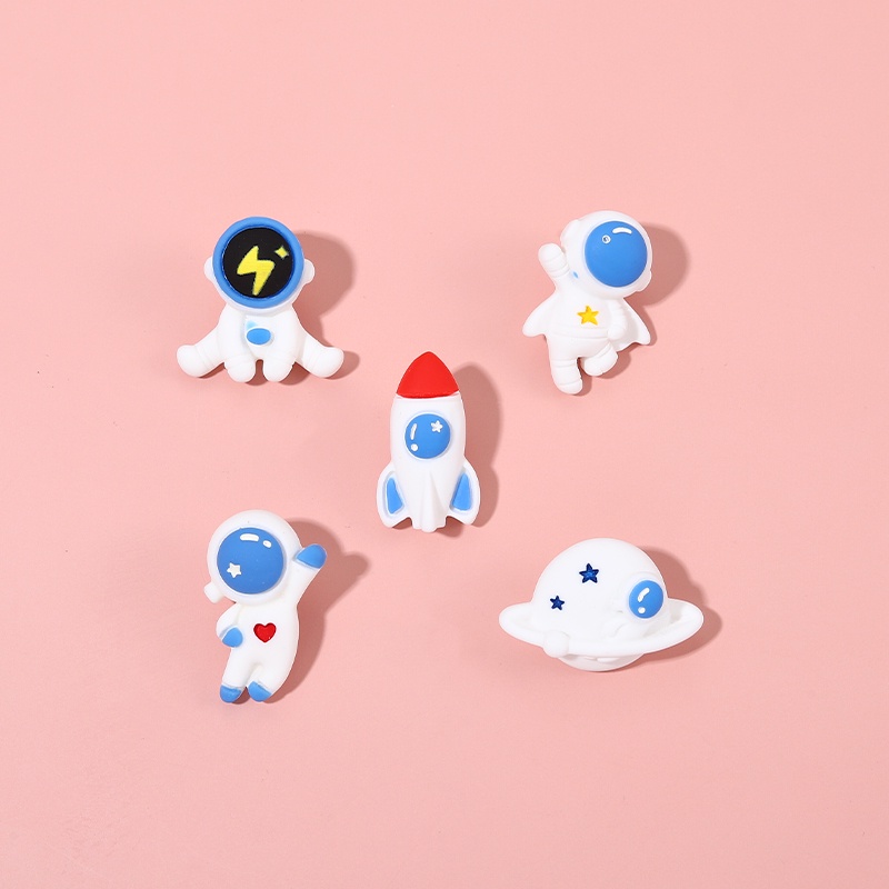 Ghim CàI ÁO HoạT HìNh Đa DạNg Dễ Thương Cho Nam Nữ