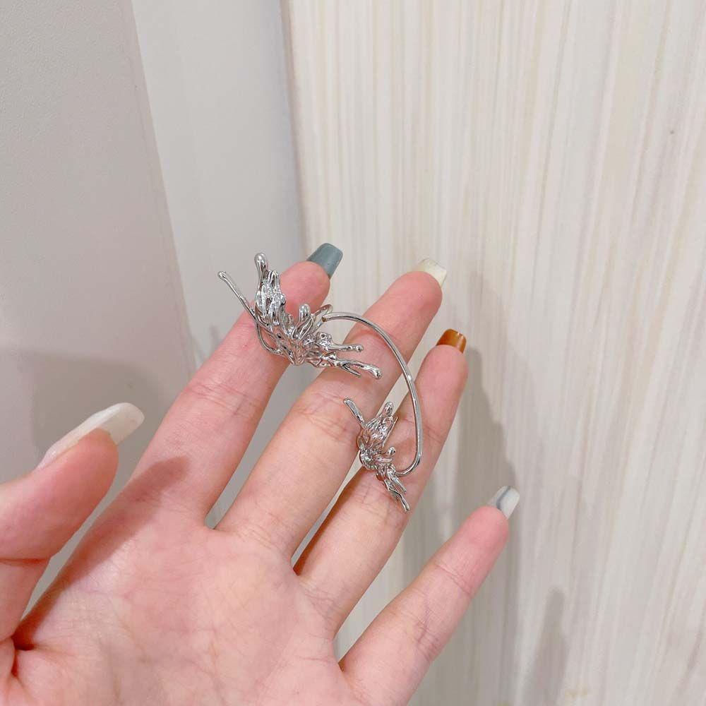 1 Vòng cổ Mặt Hình Bướm Có Thể Điều Chỉnh Kích Cỡ