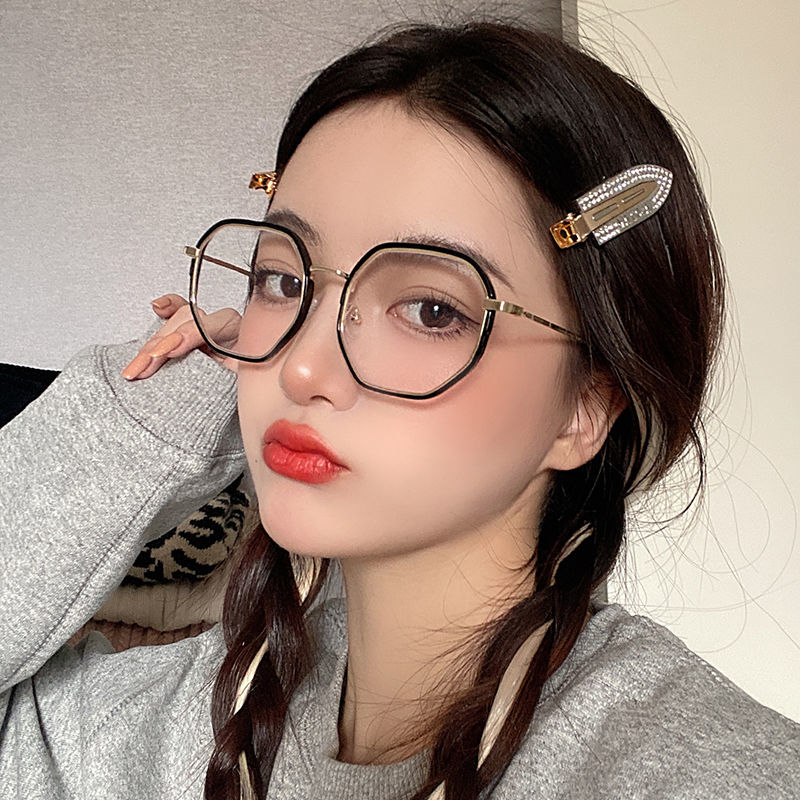 Kính mát gọng đa giác phong cách sành điệu cho nữ