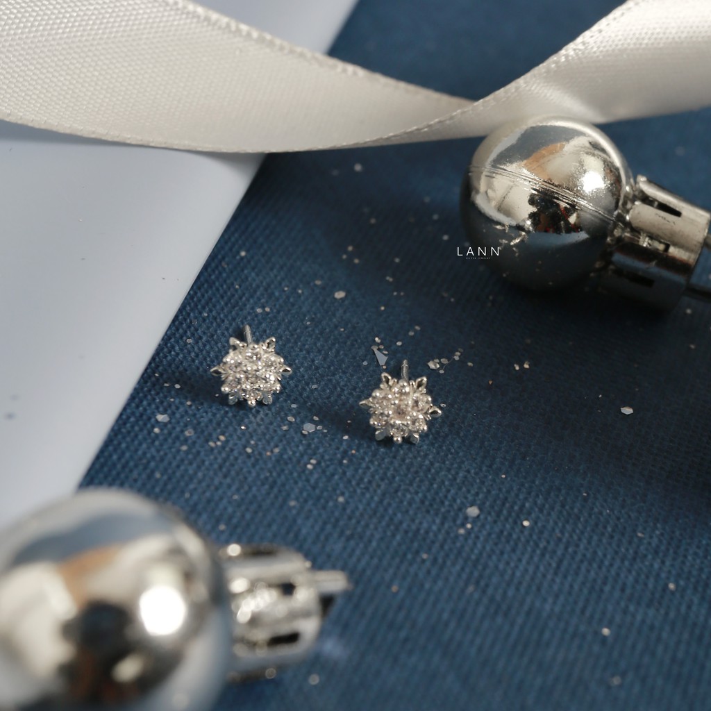 Khuyên Hoa Tuyết Kín Đá BẠC S925 LANN E233 Phong cách Hàn Quốc, Giáng sinh