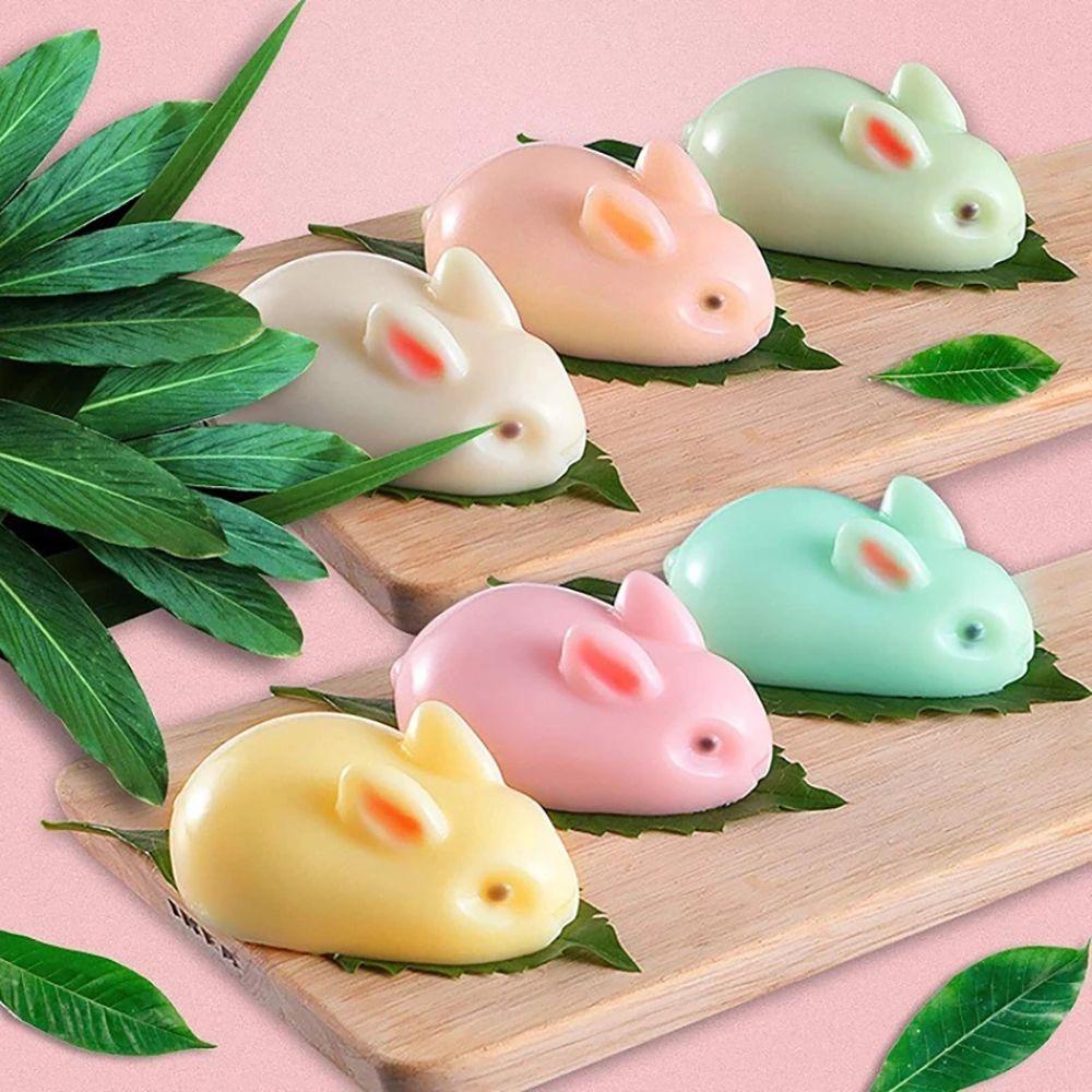 Khuôn Silicone Làm Bánh Mousse Hình Thỏ Đáng Yêu