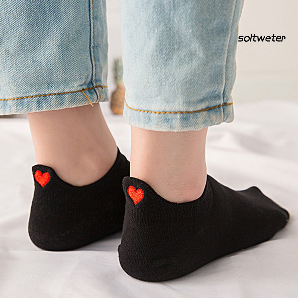 Vớ cotton thêu họa tiết trái tim xinh xắn cho nữ