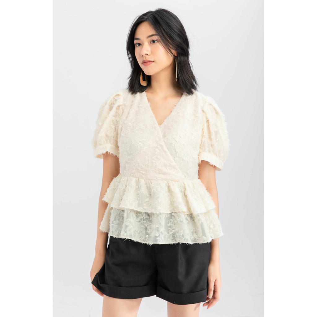 [Mã FAMALLT5 giảm 15% đơn 150k] Áo Peplum hoa nổi nữ IVY moda MS 16M6415