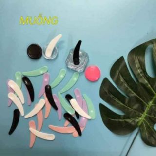 Muỗng múc kem face