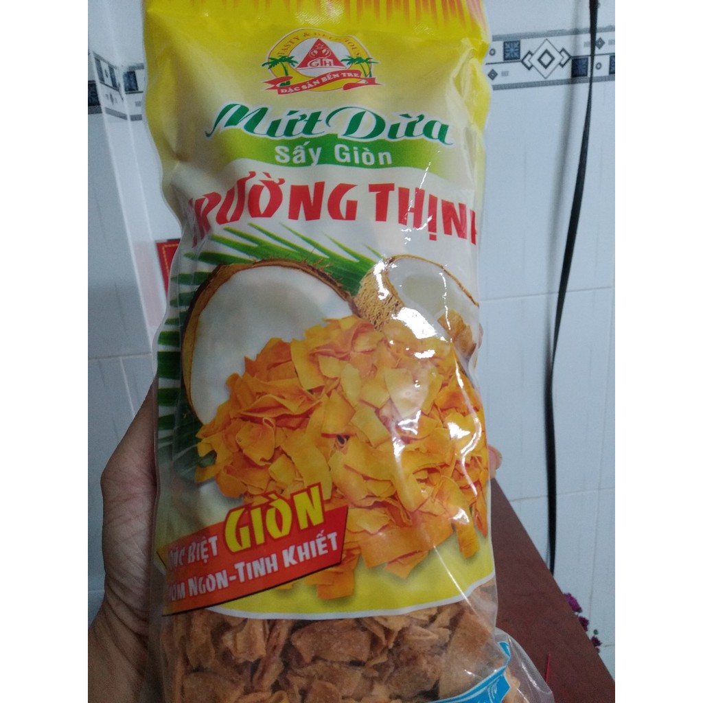 Mứt dừa sấy khô / giòn Trường Thịnh 500gram