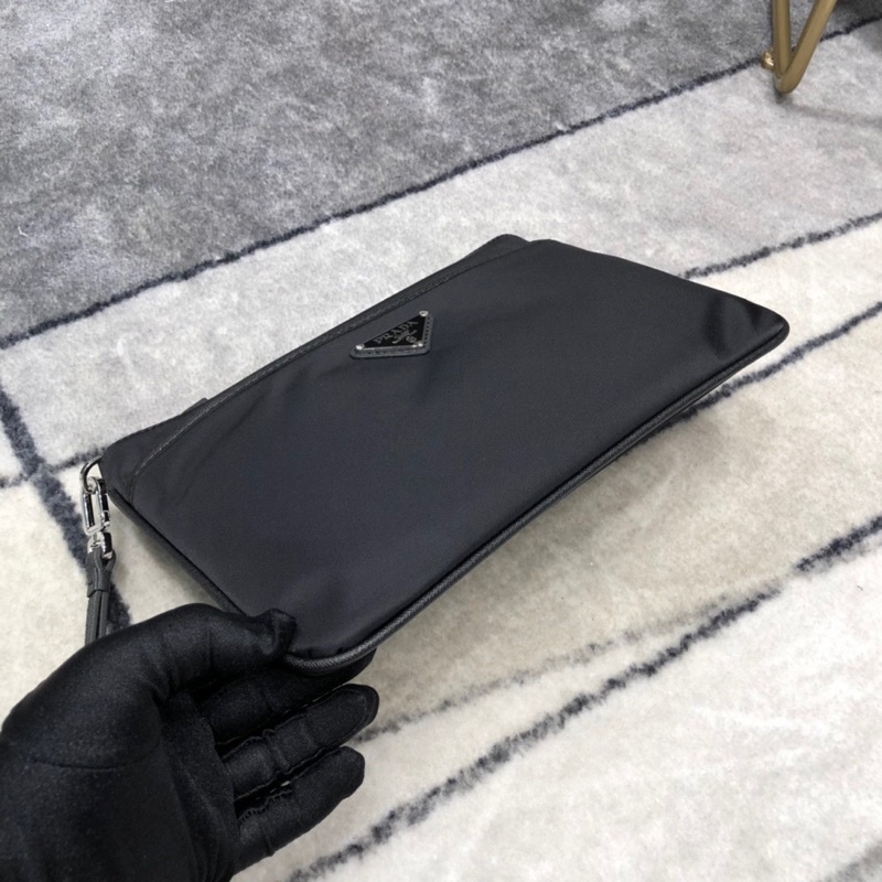 Clutch cầm tay cho nam thương hiệu thời trang cao cấp Prada chất liệu vải chống nước