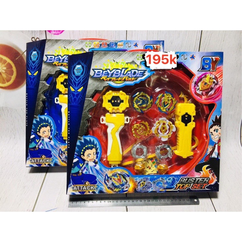 HỘP 2 CON QUAY BEYBLADE SIÊU CẤP CÓ TAY CẦM - SÀN ĐẤU BEYBLADE