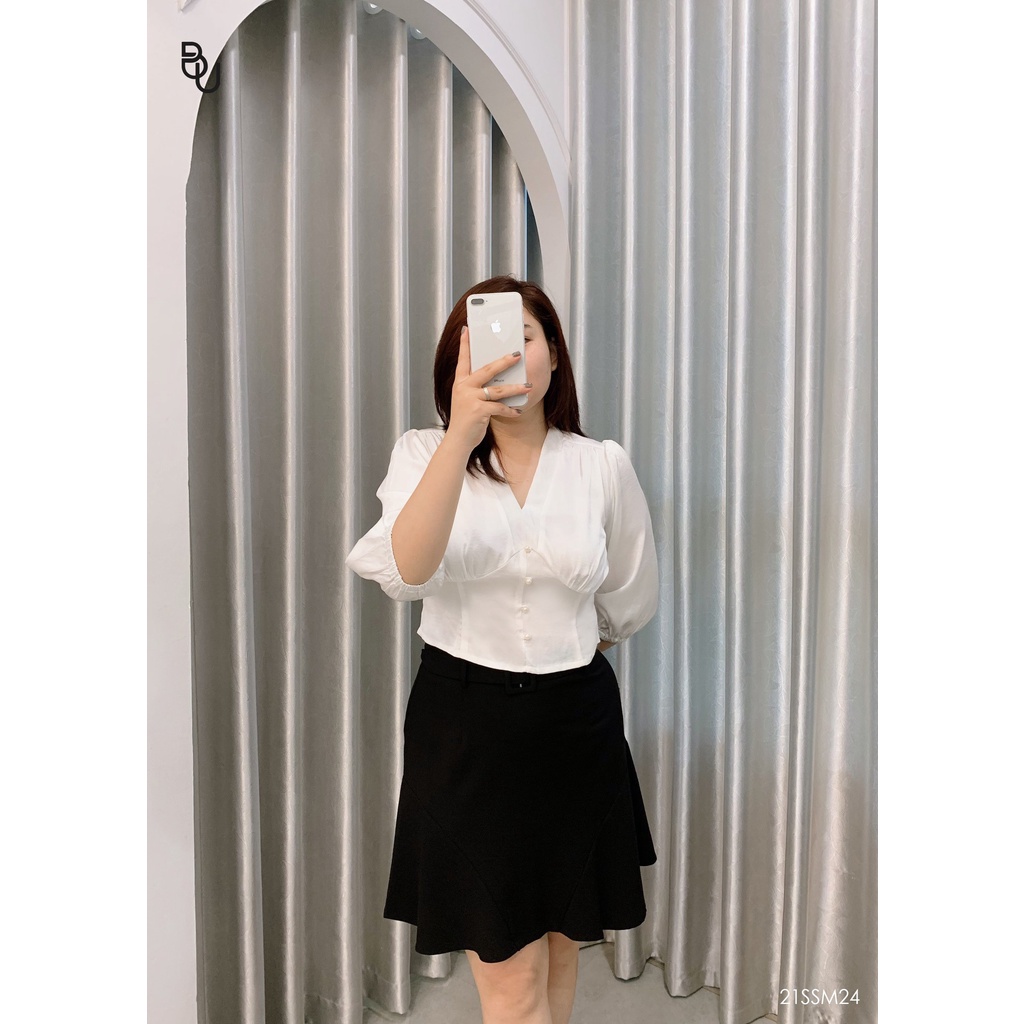 Áo croptop cổ V cúc ngọc BIGSIZE (55kg đến 95kg) - 21SSM24 - [BUstu Bigsize]