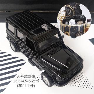 Phụ kiện trang trí xe SUV 7 chỗ đen to (nhựa)