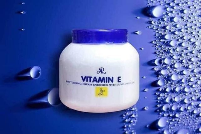 Kem Dưỡng Ẩm Body & Face Vitamin E Aron Thái