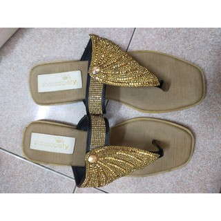 Giày sandal thanh lý