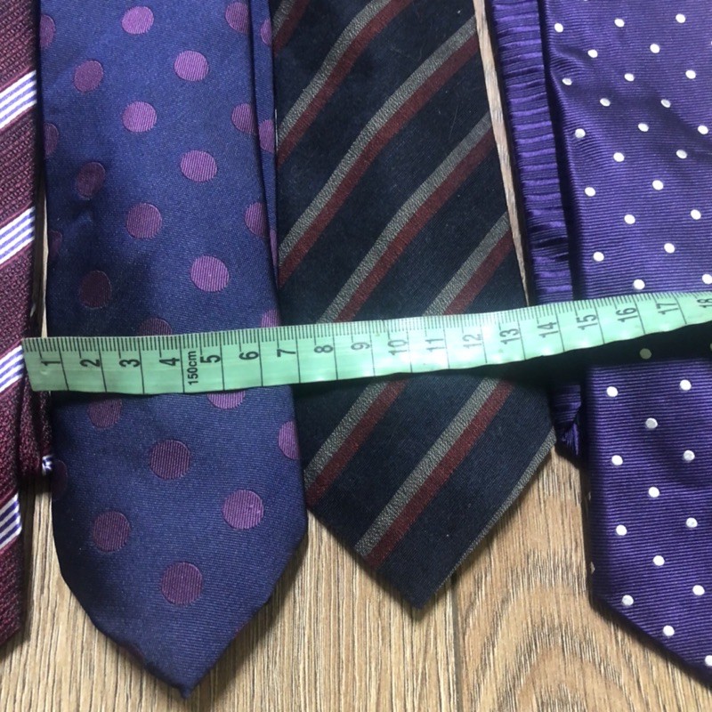 Cà vạt bản nhỏ từ 7cm đến 8cm cho nữ hoặc nam