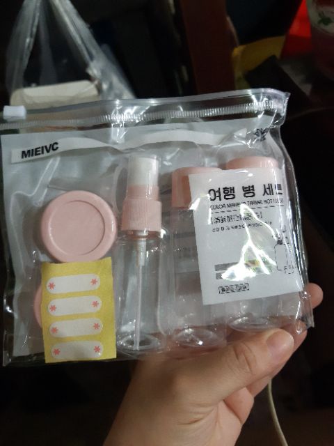 Bộ chiết mỹ phẩm du lịch 7-8 chi tiết