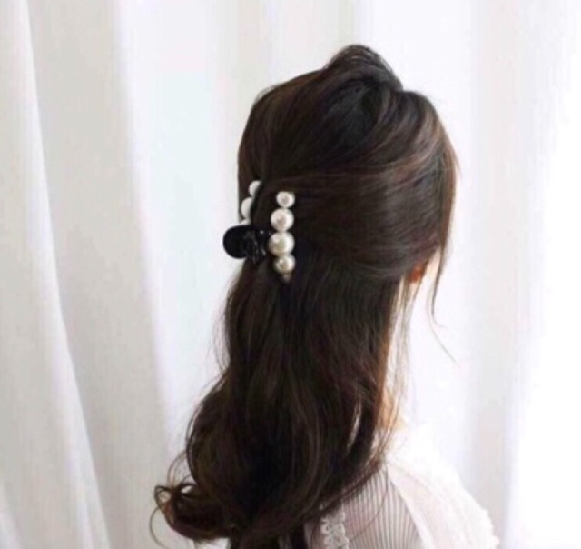 Kẹp tóc nhựa đính hạt sang trọng