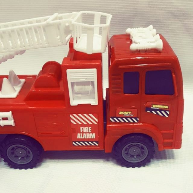 Xe Cứu Hoả Bánh Đà Cỡ Lớn (326-60)